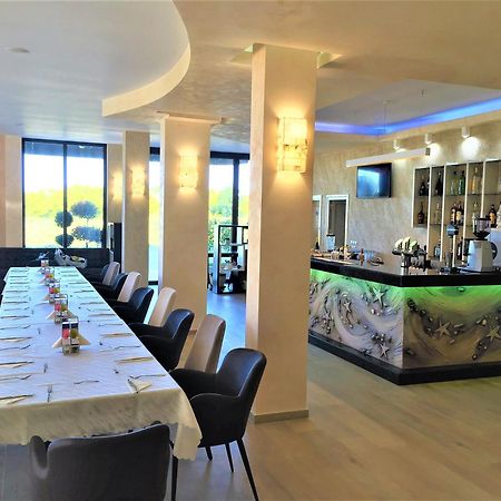 Apart-Hotel Panorama Sea Lux Primorsko Extérieur photo