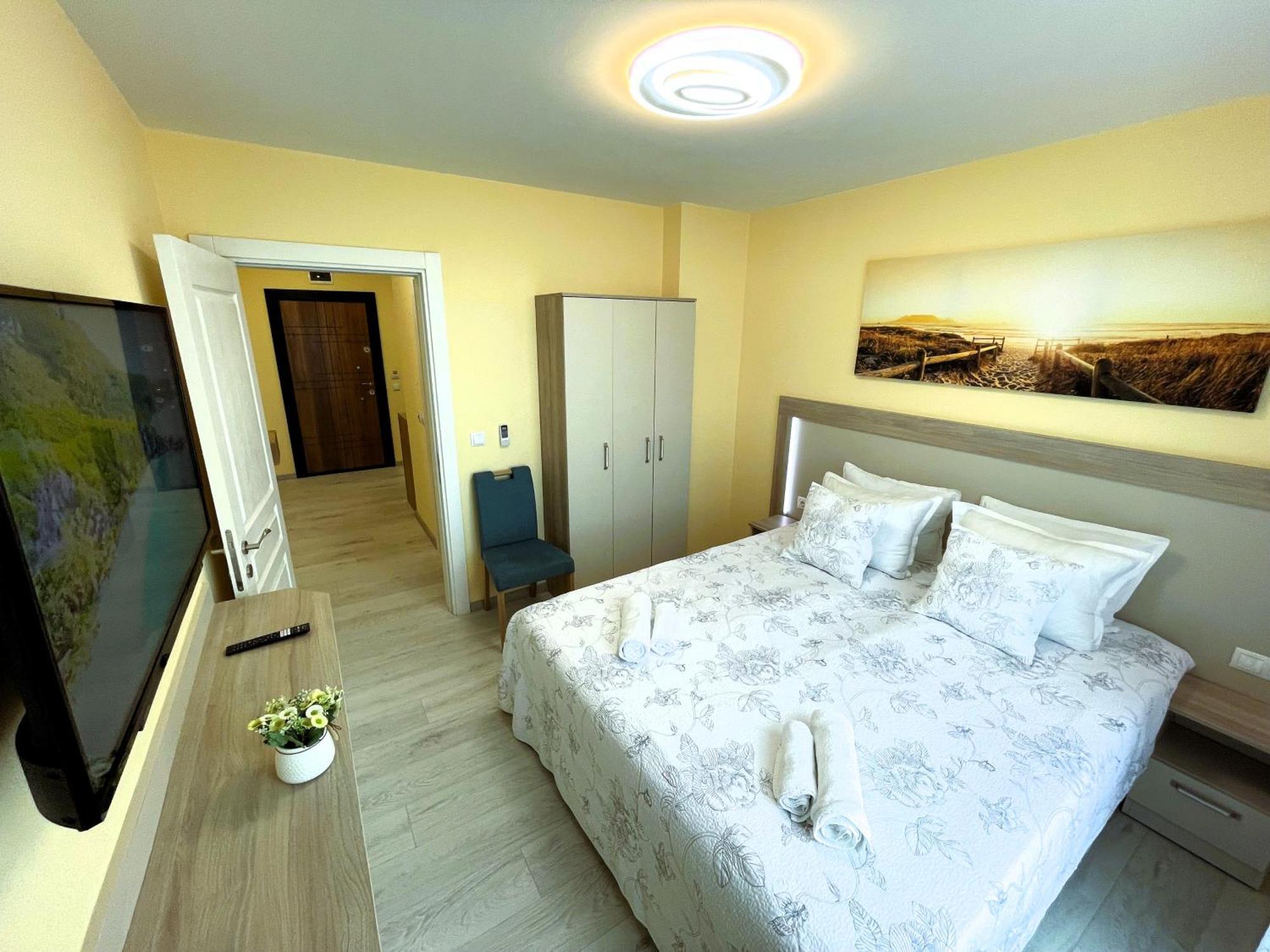 Apart-Hotel Panorama Sea Lux Primorsko Extérieur photo