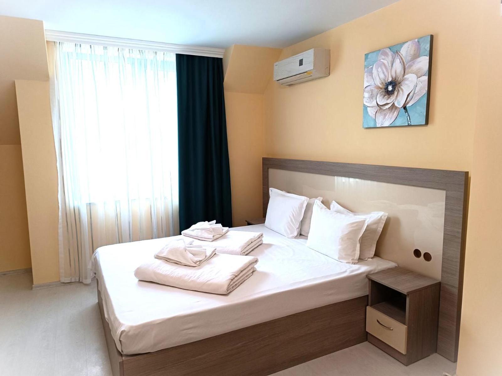 Apart-Hotel Panorama Sea Lux Primorsko Extérieur photo