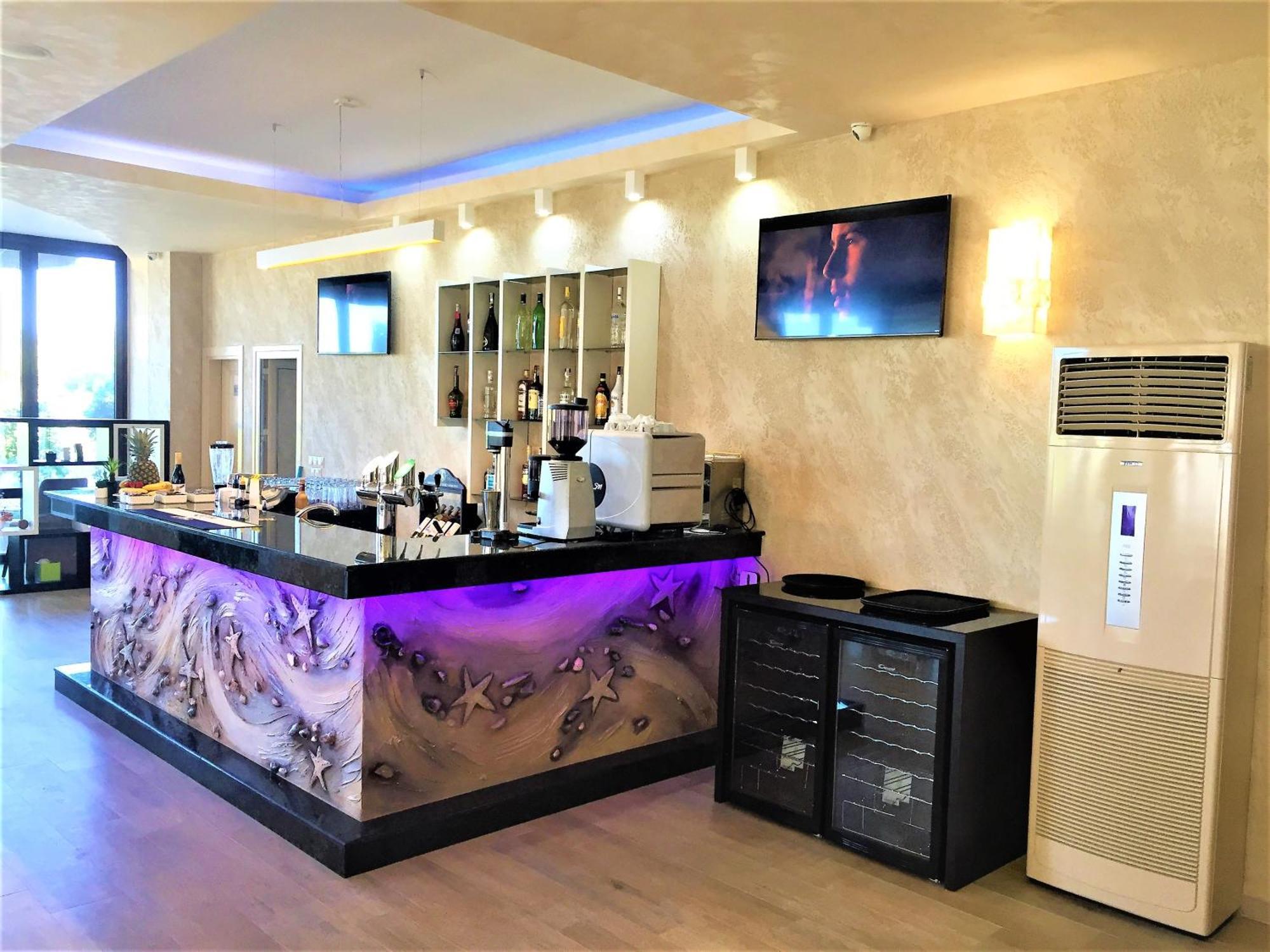 Apart-Hotel Panorama Sea Lux Primorsko Extérieur photo